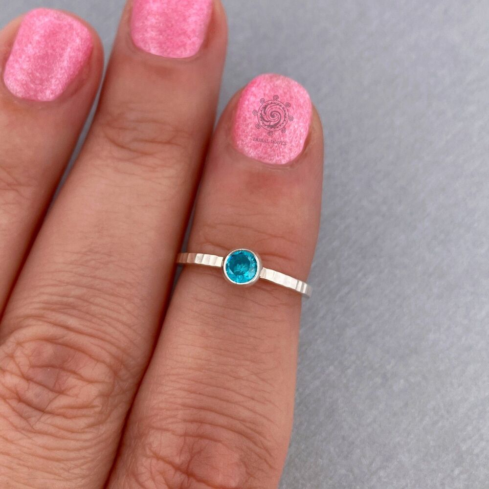 Lake Blue Cubic Zirconia Sterling Silver Ring Size 4-1/4